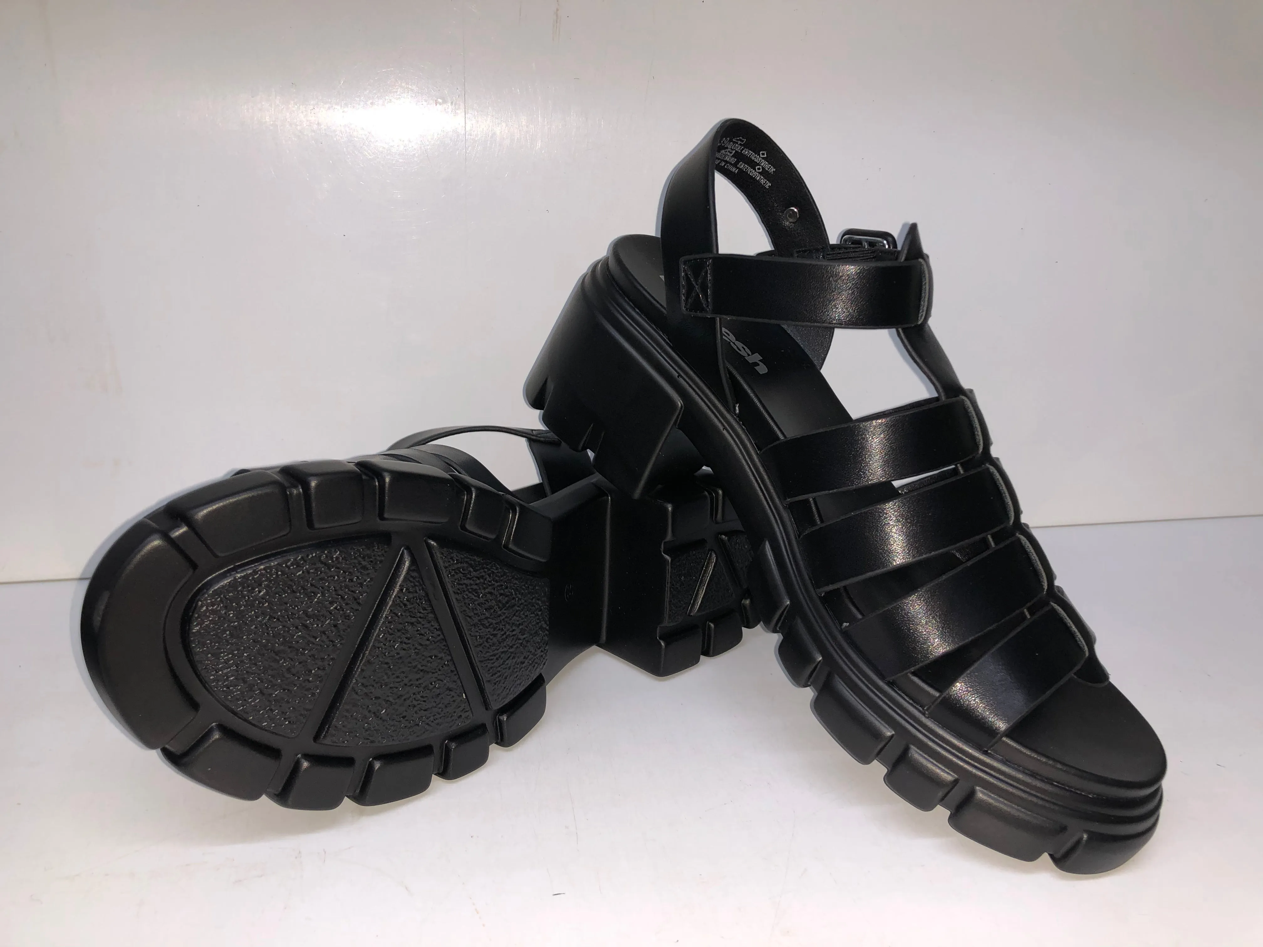 171540 BLACK