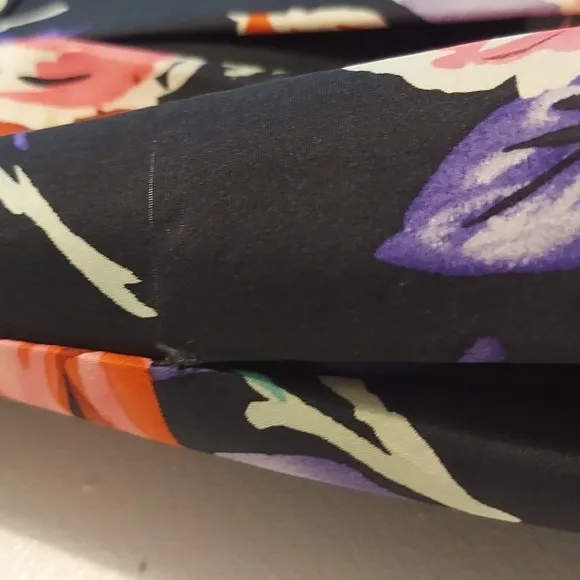 Express Design Studio Silk Floral A-Line Midi Skirt Sz 4 Black Red Purple Green