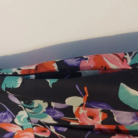 Express Design Studio Silk Floral A-Line Midi Skirt Sz 4 Black Red Purple Green