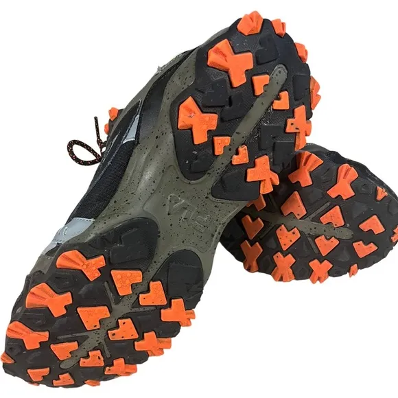 Fila Hiking Oakmont TR Athletic Shoe-Olive / Black / Orange Size 10.5