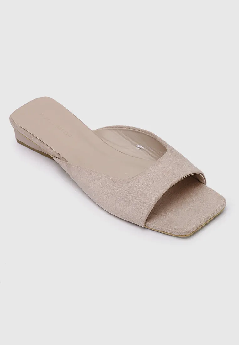 Hermione Slide Sandals (Nude)