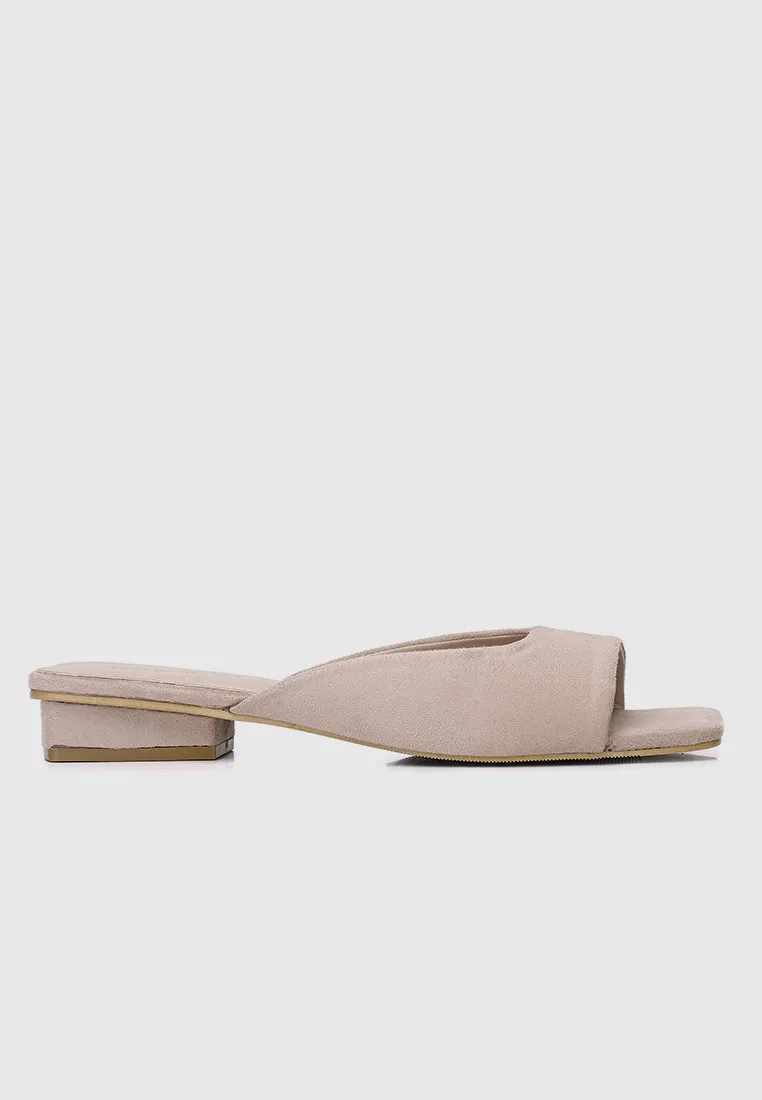 Hermione Slide Sandals (Nude)