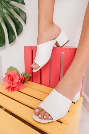 IMPERFECT Clean And Simple Heels (White)