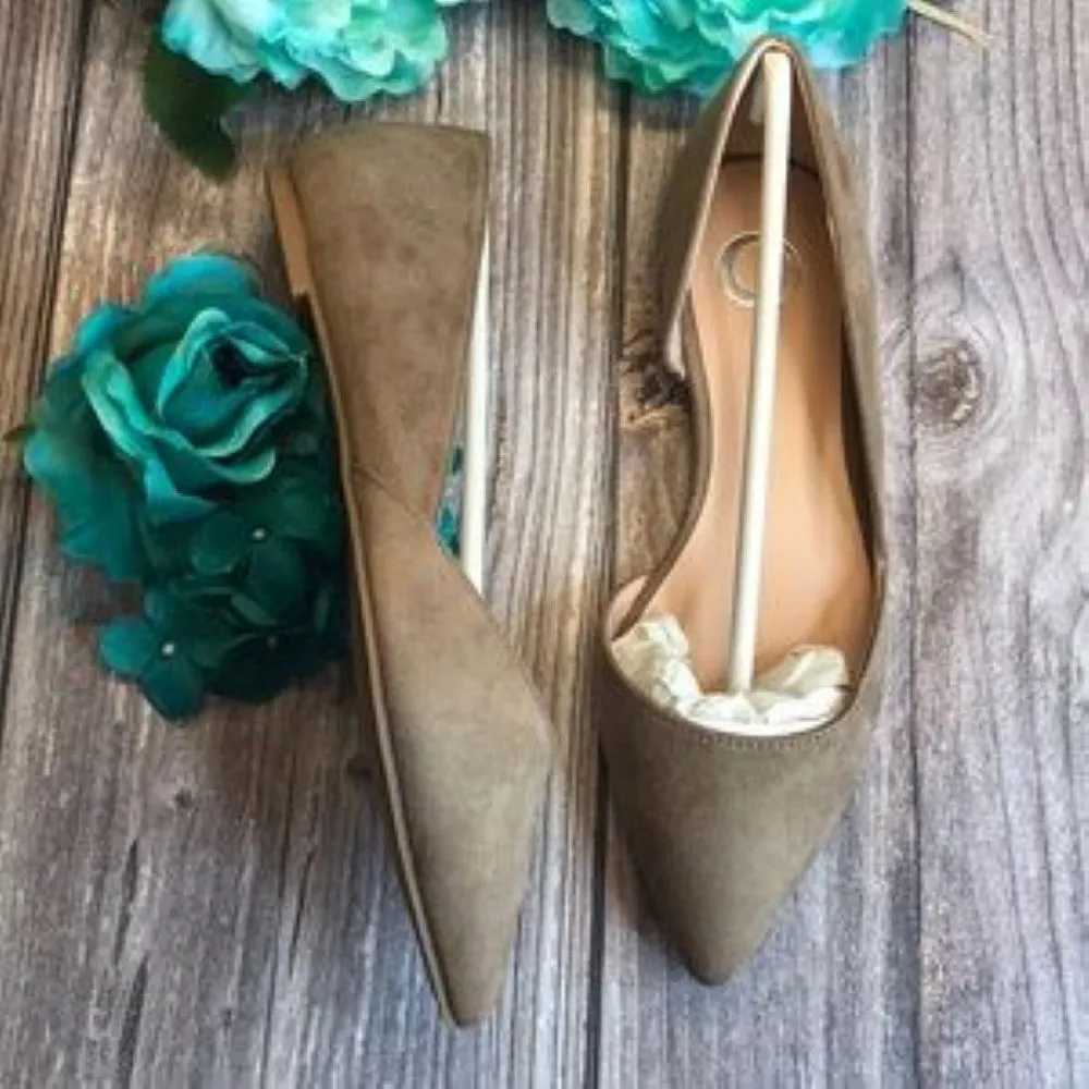 JOURNEE Ester Taupe Faux Suede Flats 6.5M