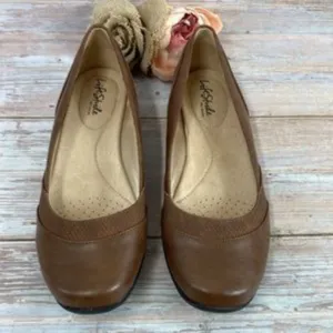 LIFESTRIDE Deja Vu Brown Faux Leather Ballerina Flats 9.5W