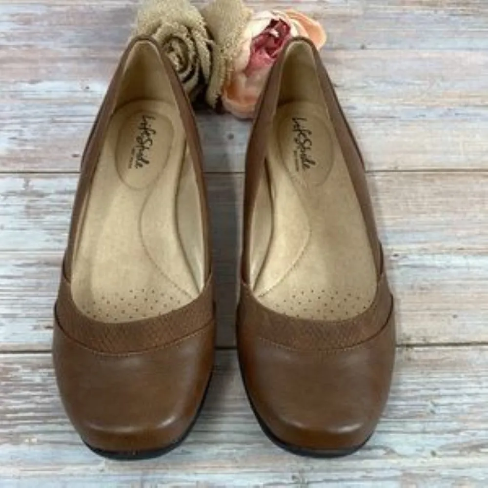 LIFESTRIDE Deja Vu Brown Faux Leather Ballerina Flats 9.5W