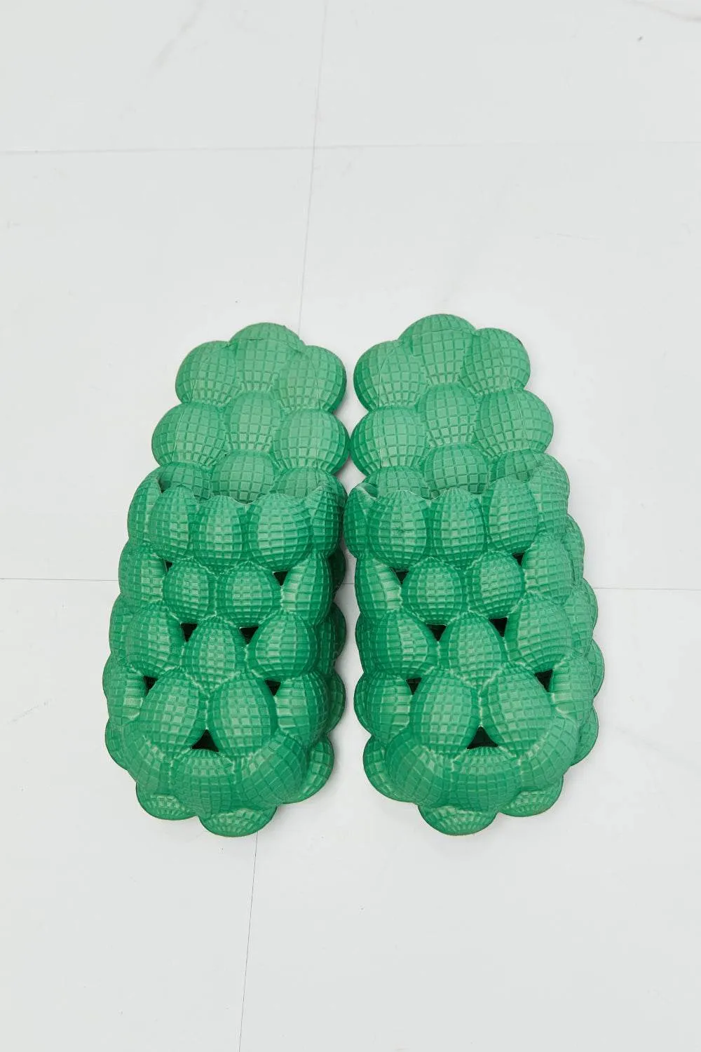 NOOK JOI Laid Back Bubble Women Slides in Green