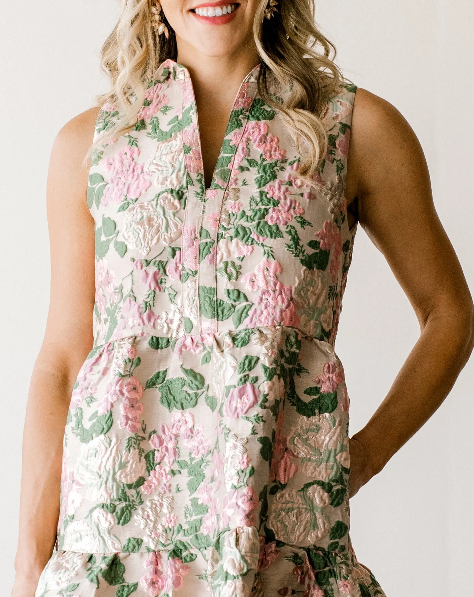 Petal Sleeveless Flower Textured Dress