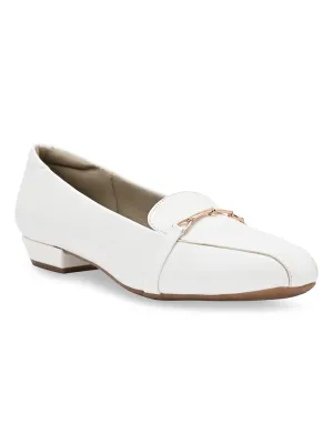 Rocia By Regal White Women Classic Square Toe Pumps