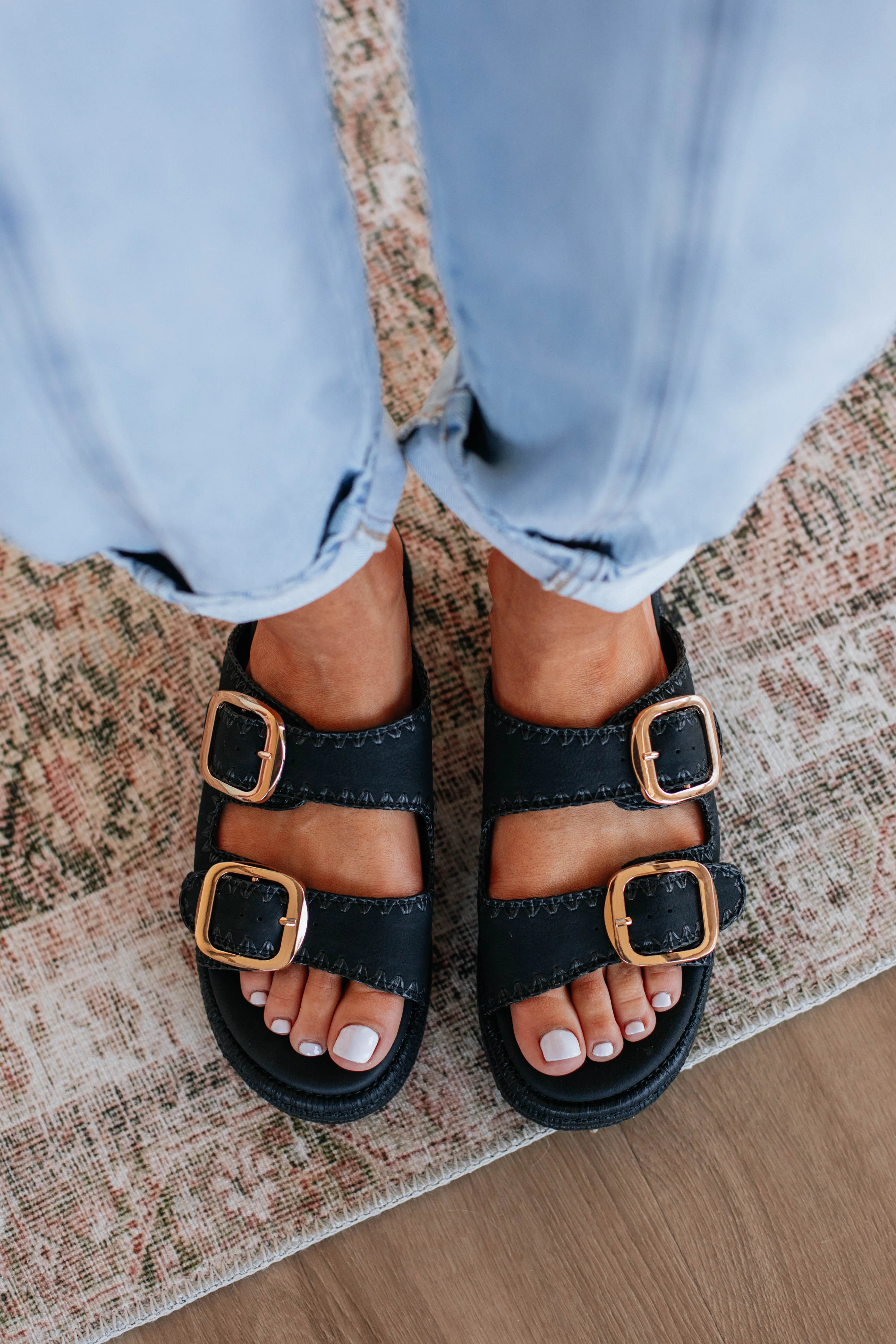 Somewhere On A Beach Sandals - Black