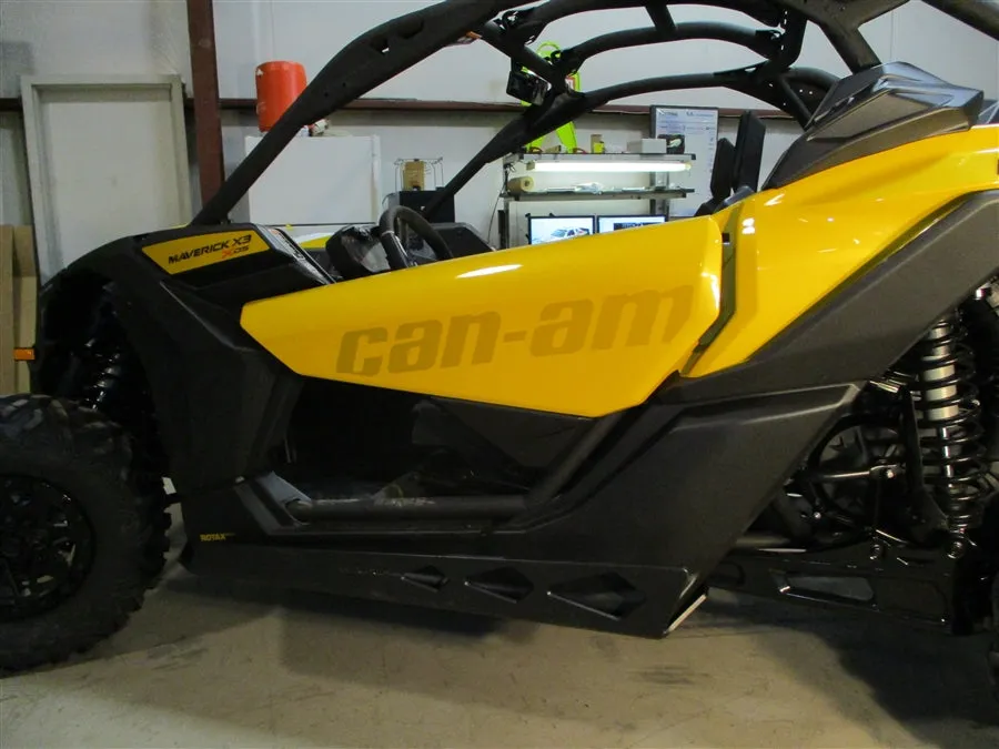 Trail Armor Can Am Maverick X3 Turbo, X3 X DS Turbo R, X3 X RS Turbo R, X3 X MR Turbo, X3 X RC Turbo, X3 X DS Turbo RR, X3 X MR Turbo RR, X3 X RS Turbo RR, X3 X RC Turbo RR, X3 DS Turbo, X3 X RC Turbo RR Full Skids with Integrated Slider Nerfs