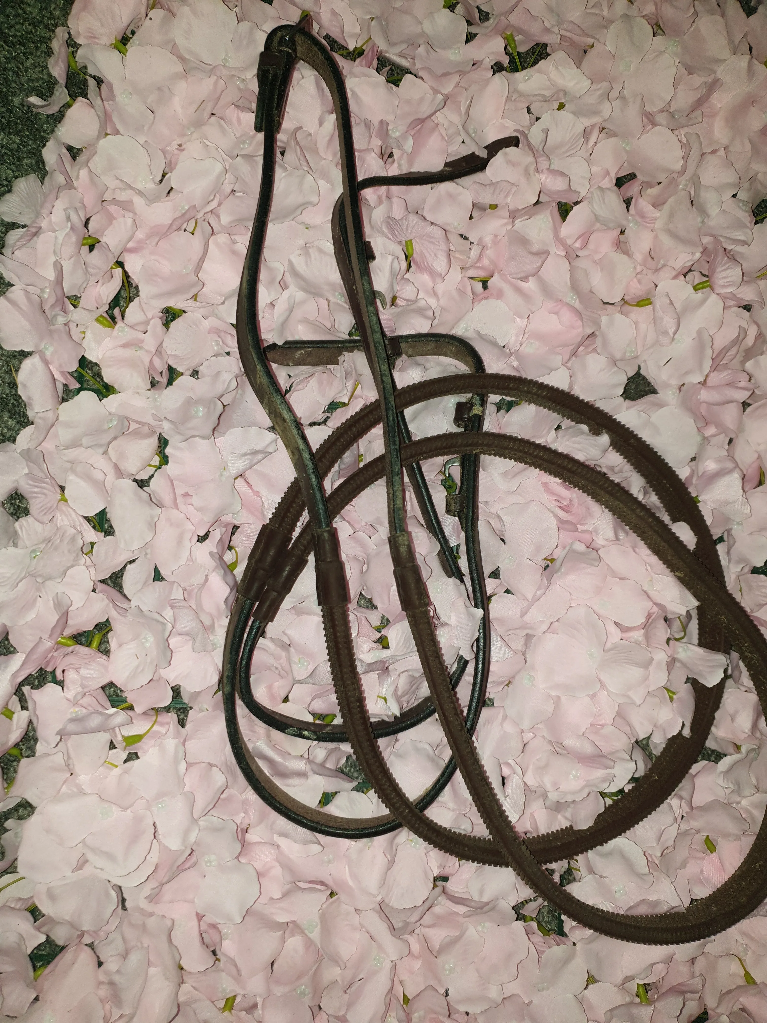 Used brown rubber grip full reins FREE POSTAGE*
